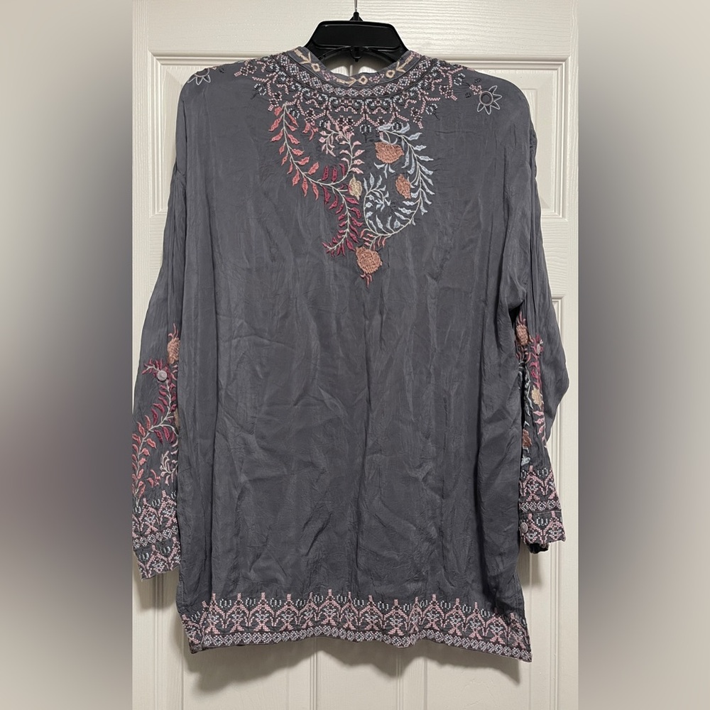 Johnny Was Sundae Top Blouse Tunic in
Cloudburst  Size S - Picture 8 of 9